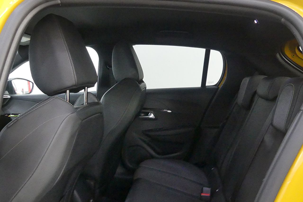 Imagen extra de Peugeot 208 PureTech 73kW (100CV) EAT8 GT Pack