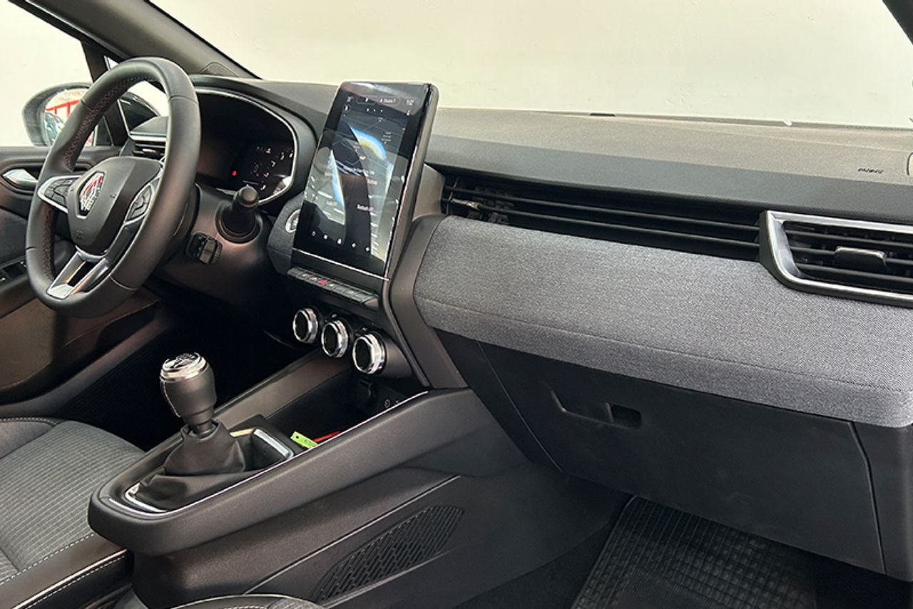 Imagen extra de Renault Clio Techno TCe 90 (67kw)