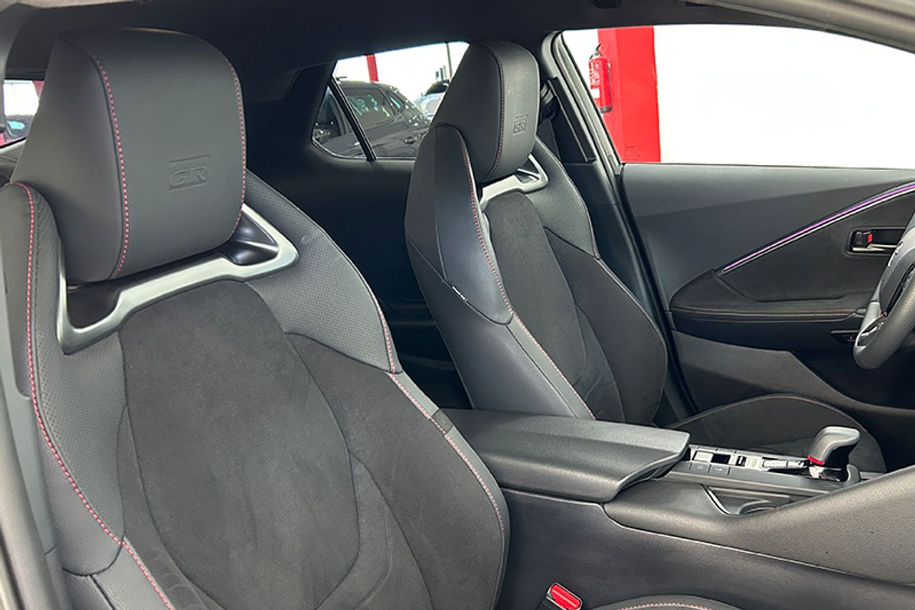 Imagen extra de Toyota C-HR 2.0 200H Premiere Edition GR Sport