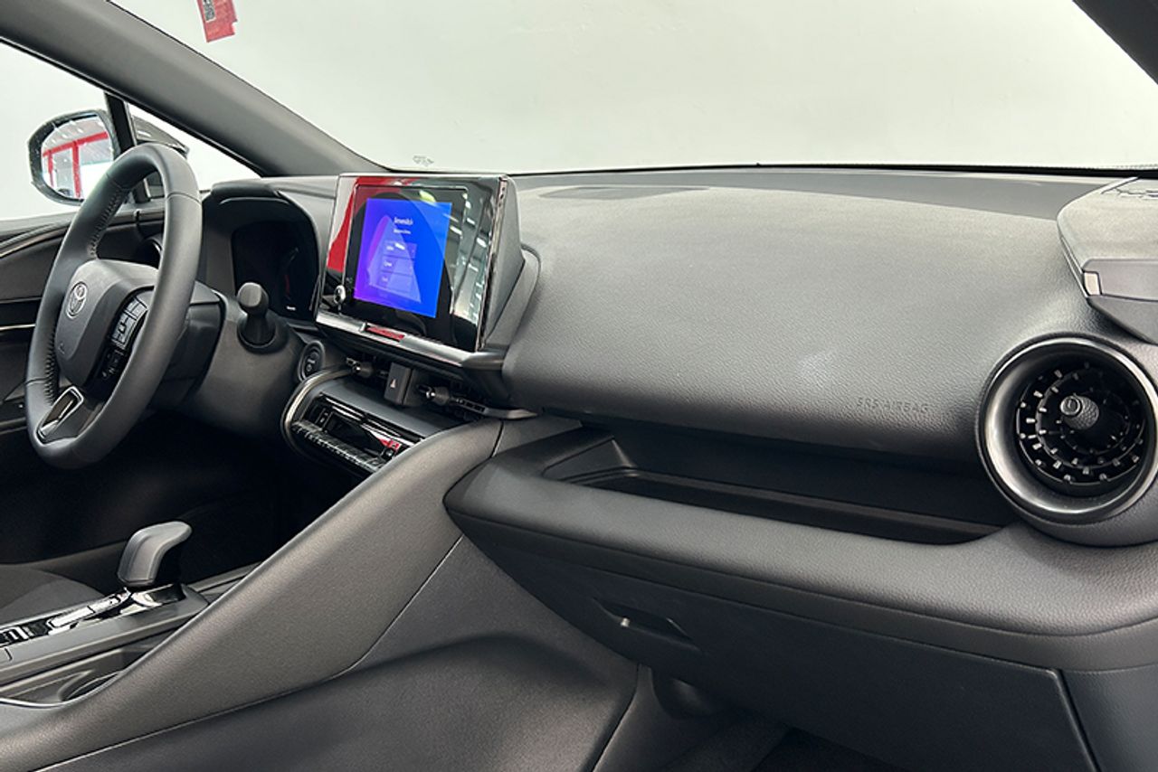 Imagen extra de Toyota C-HR 1.8 140H Advance