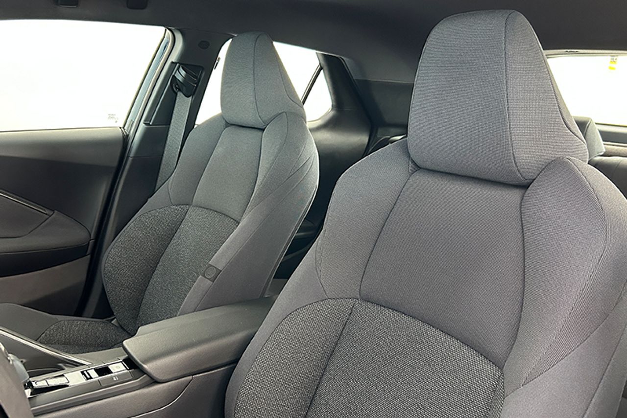 Imagen extra de Toyota C-HR 1.8 140H Advance