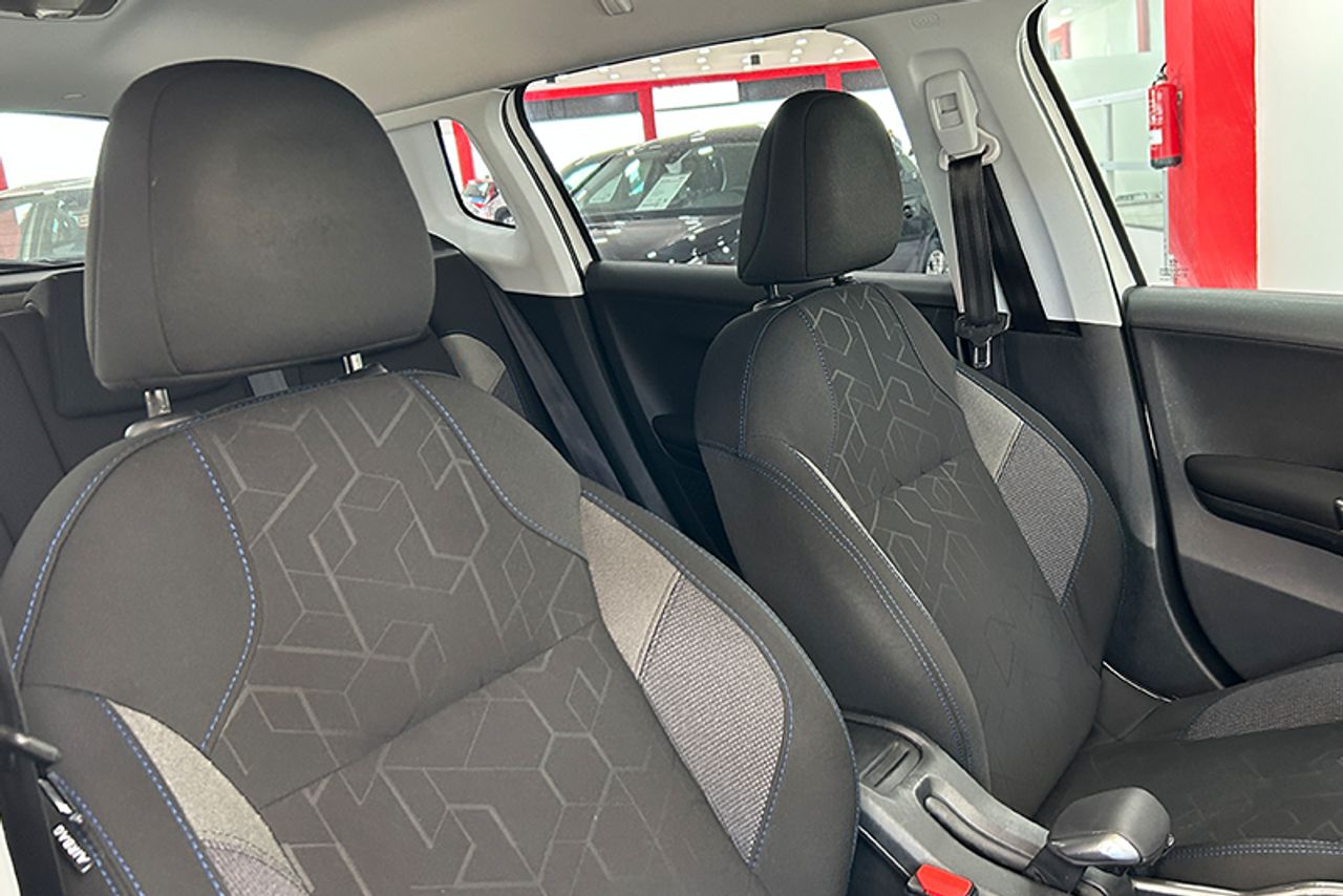 Imagen extra de Peugeot 2008 Allure 1.2 PureTech 81KW (110CV) S&S
