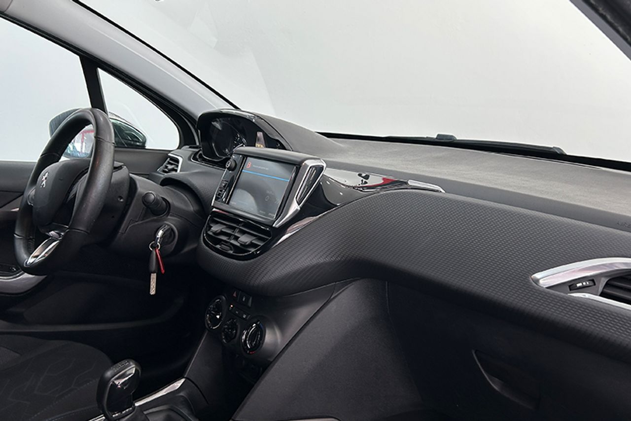 Imagen extra de Peugeot 2008 Allure 1.2 PureTech 81KW (110CV) S&S