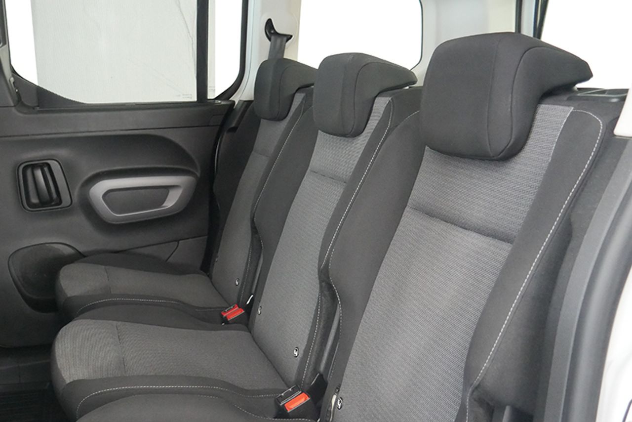 Imagen extra de Toyota Proace City 1.2 81kW (110CV) Family Active L1