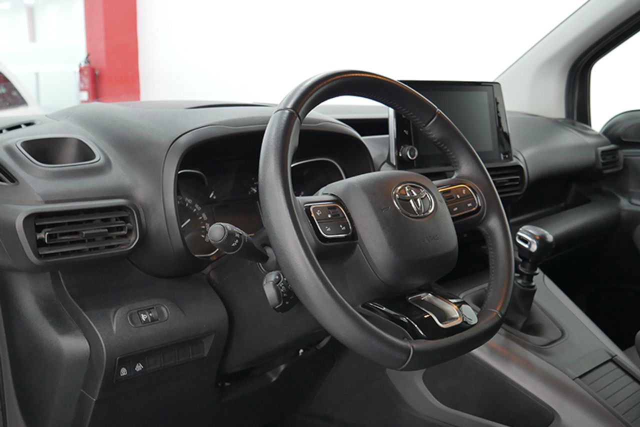 Imagen extra de Toyota Proace City 1.2 81kW (110CV) Family Active L1