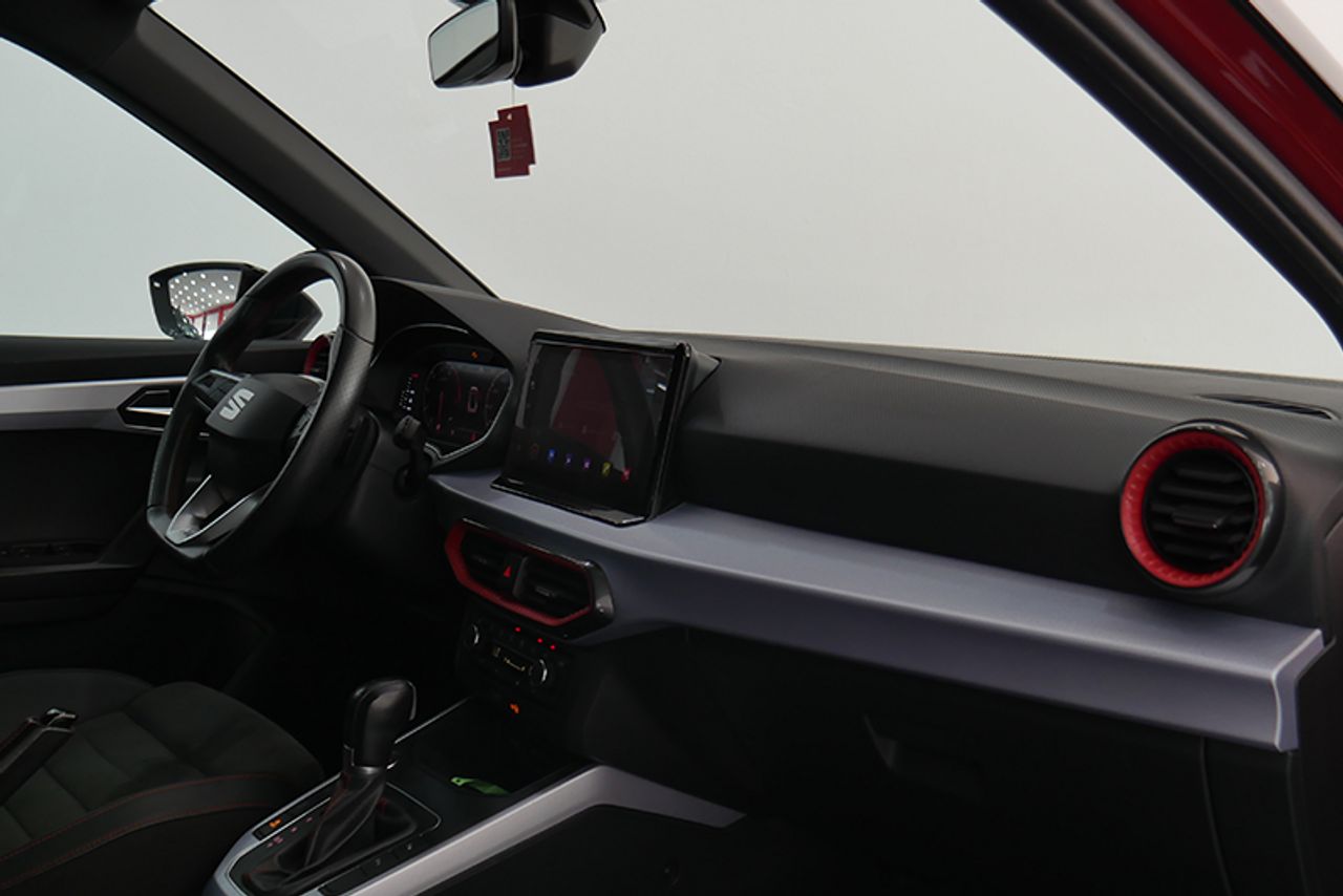 Imagen extra de Seat Arona 1.0 TSI 81kW (110CV) DSG FR