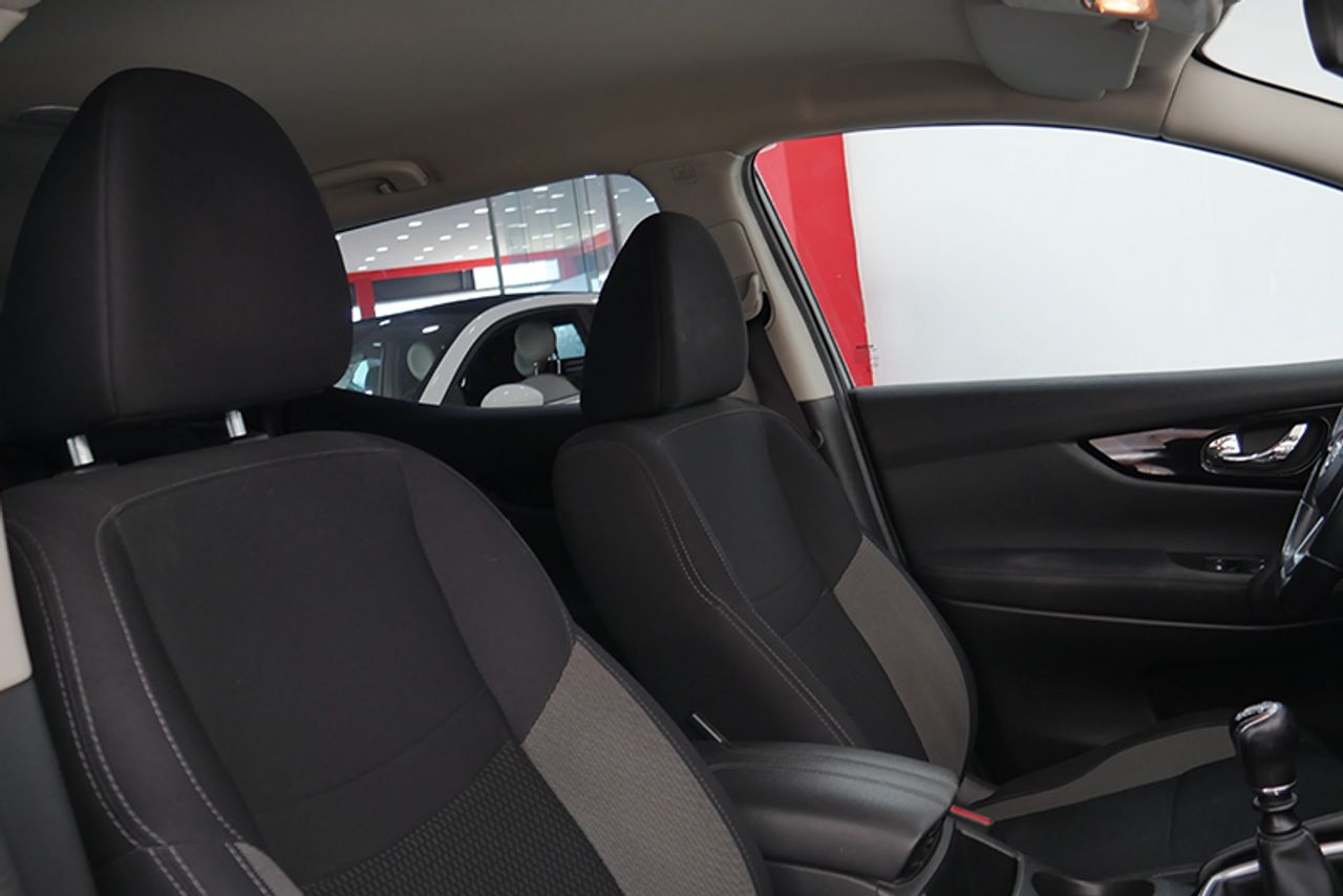 Imagen extra de Nissan Qashqai DIG-T 103 kW (140 CV) E6D ACENTA