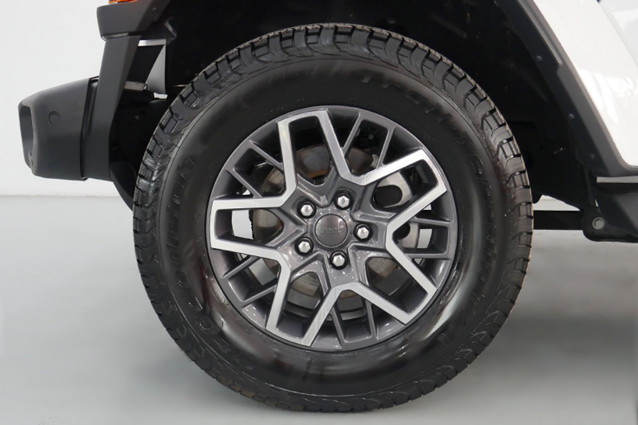 Imagen extra de Jeep Wrangler 4p 2.0 380CV Sahara 8ATX E6D