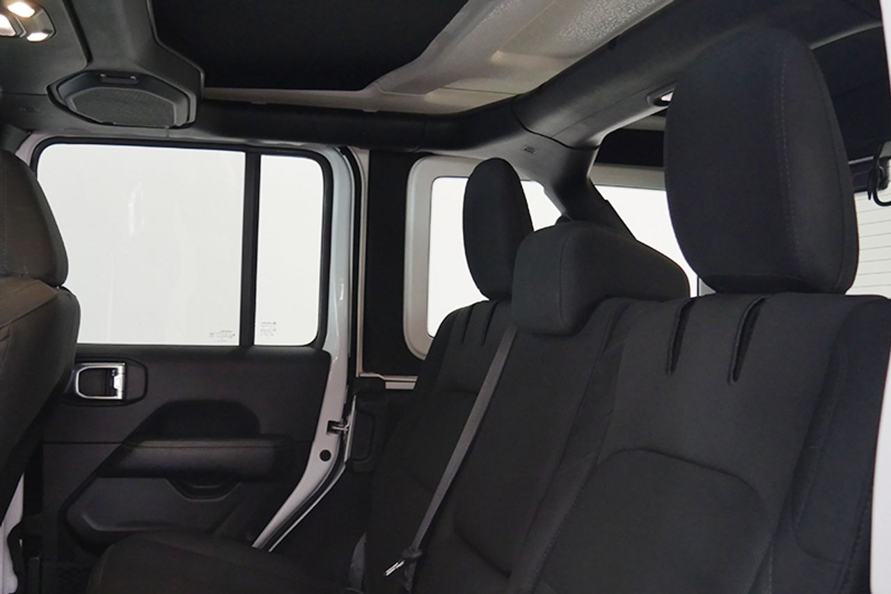 Imagen extra de Jeep Wrangler 4p 2.0 380CV Sahara 8ATX E6D