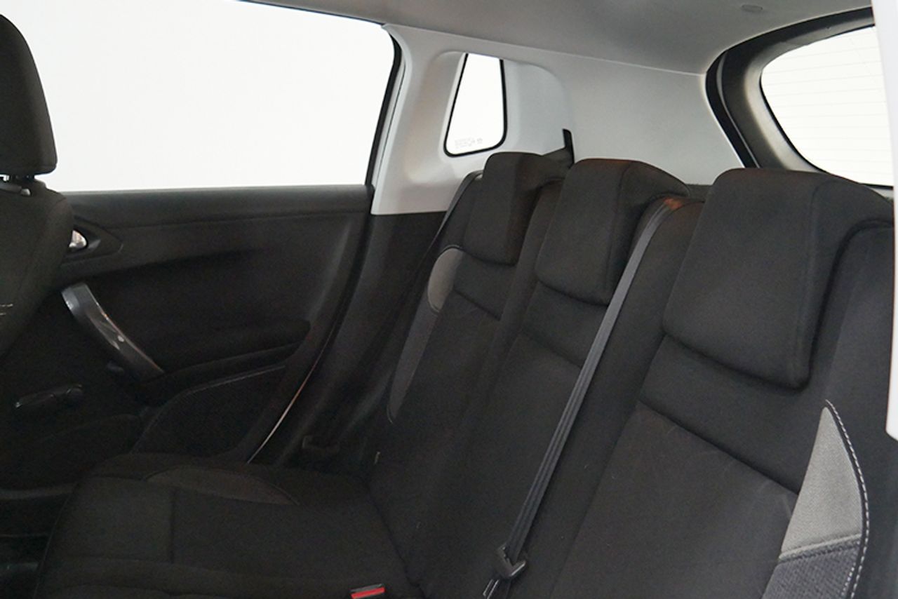 Imagen extra de Peugeot 2008 Style 1.2L PureTech 60KW (82CV)