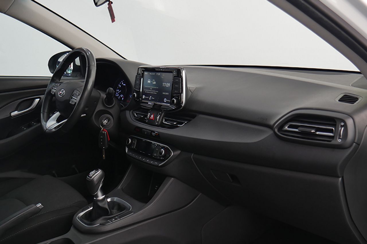 Imagen extra de Hyundai i30 1.5 DPI Klass SLX