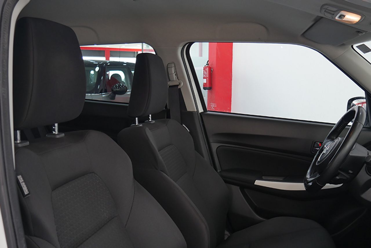 Imagen extra de Suzuki Swift 1.2 GLE Mild Hybrid
