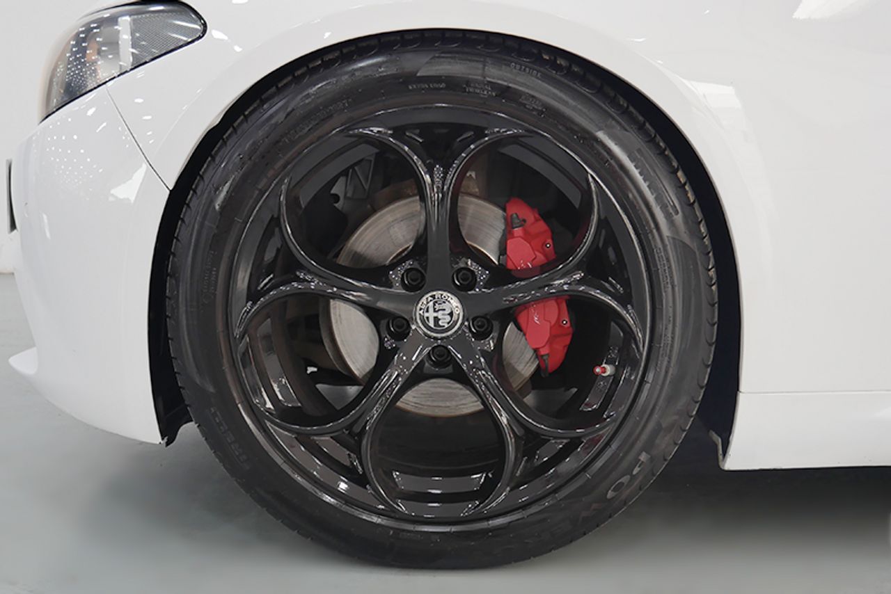 Imagen extra de Alfa Romeo Giulia 2.0 Gasolina 147kW (200CV) Giulia AT