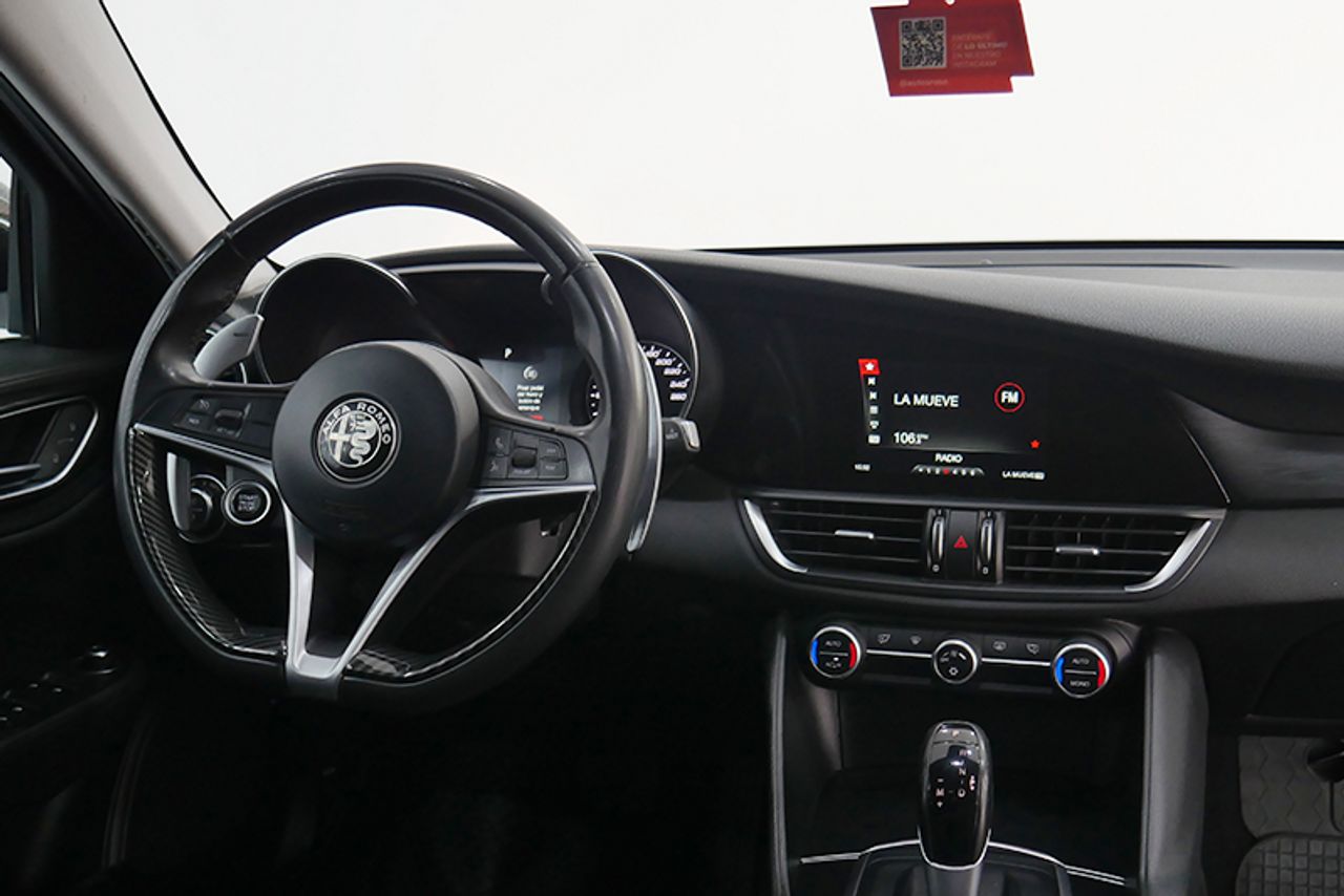 Imagen extra de Alfa Romeo Giulia 2.0 Gasolina 147kW (200CV) Giulia AT