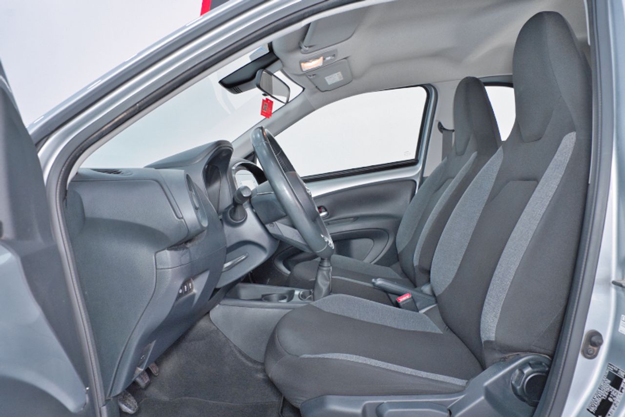 Imagen extra de Toyota Aygo X Cross 1.0 VVT-I 72CV Like