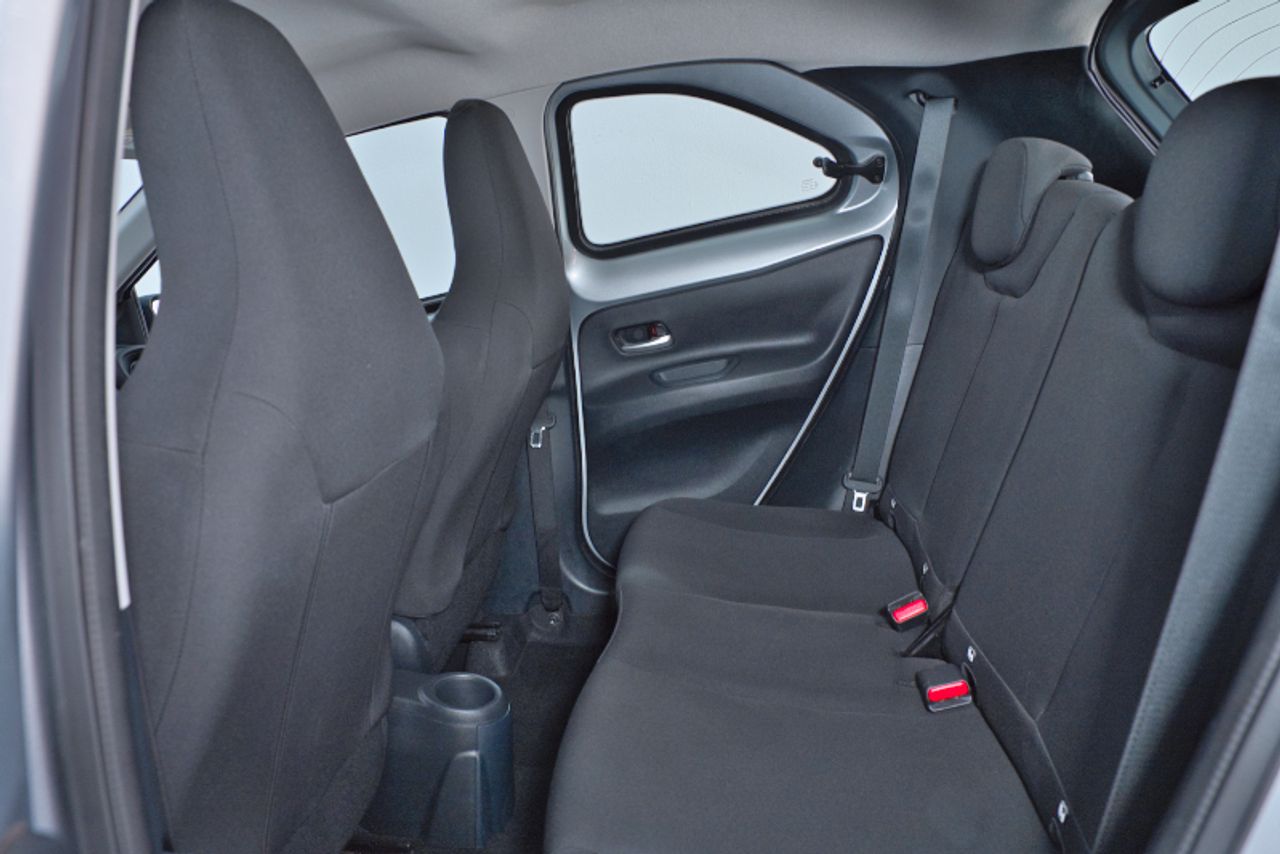 Imagen extra de Toyota Aygo X Cross 1.0 VVT-I 72CV Like