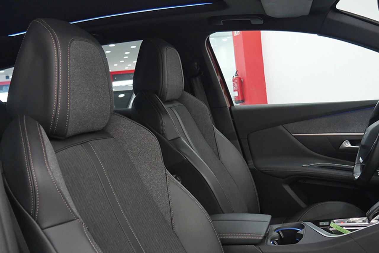 Imagen extra de Peugeot 3008 1.2 PureTech 96KW S&S GT Line EAT8