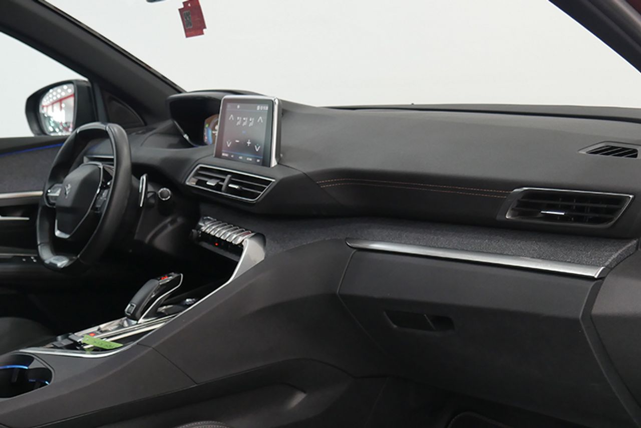 Imagen extra de Peugeot 3008 1.2 PureTech 96KW S&S GT Line EAT8