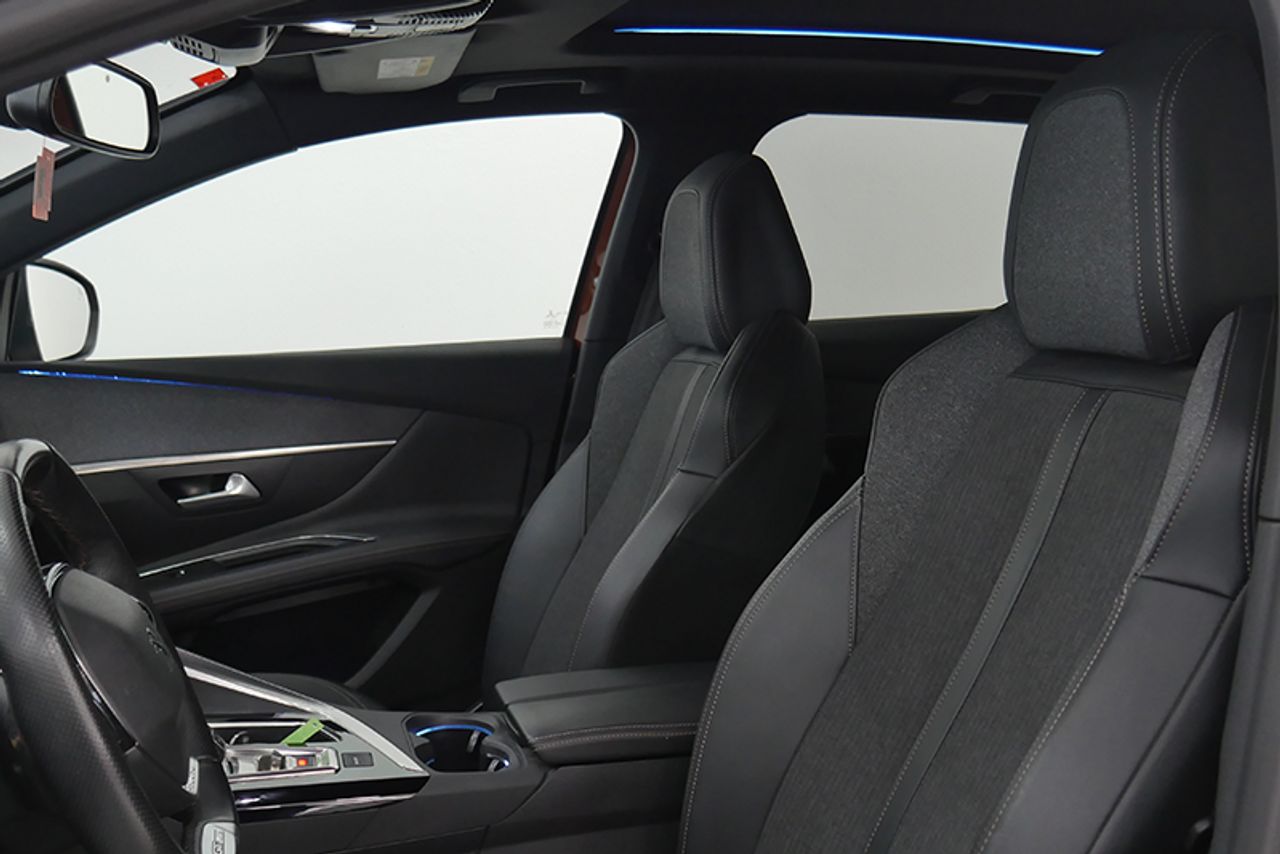 Imagen extra de Peugeot 3008 1.2 PureTech 96KW S&S GT Line EAT8