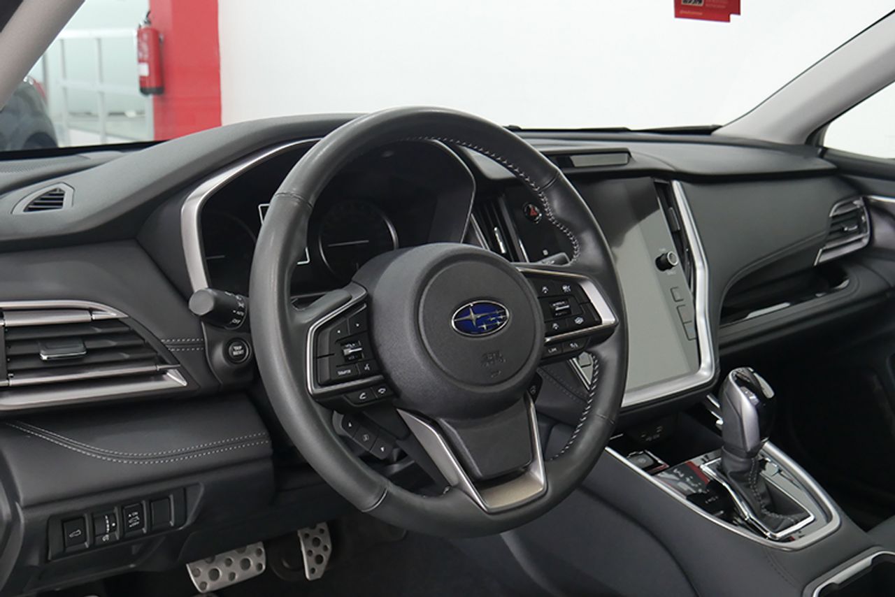 Imagen extra de Subaru Outback 2.5i Trek CVT Lineartronic AWD