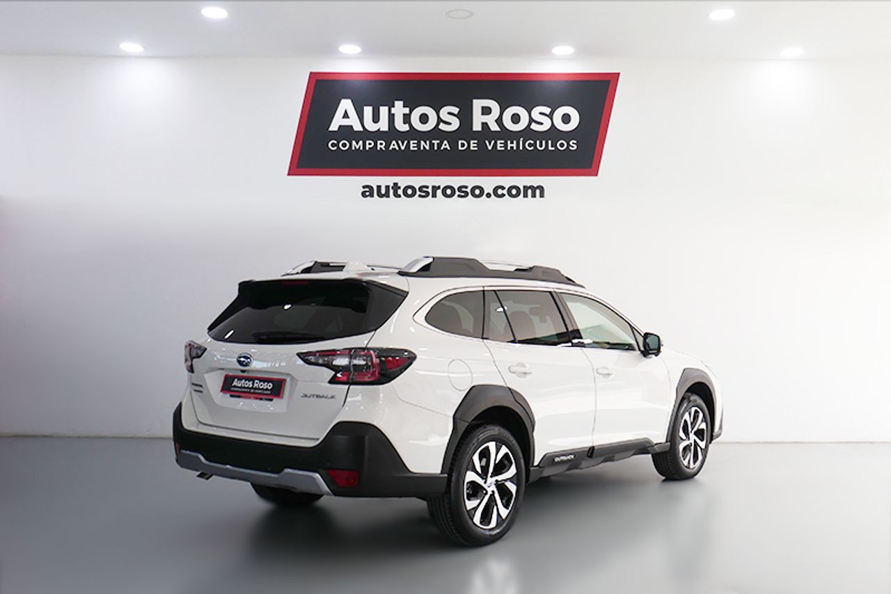 Imagen extra de Subaru Outback 2.5i Trek CVT Lineartronic AWD