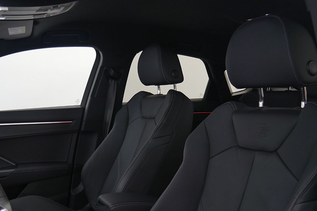Imagen extra de Audi Q3 35 TFSI 110kW(150CV) S tronic Black Line