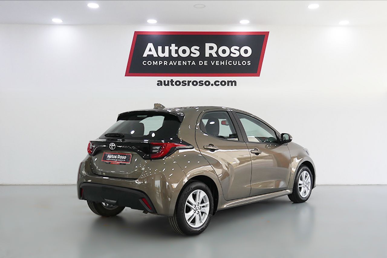 toyota yaris 2021 / foto grande (3)