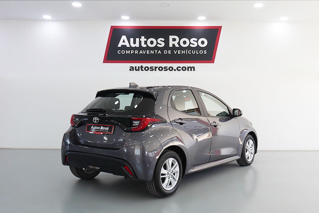toyota yaris 2021 / foto grande (3)