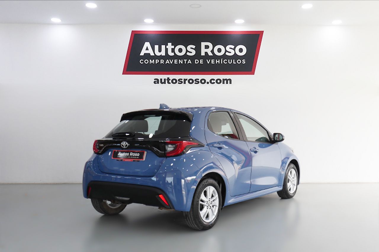 toyota yaris 2021 / foto grande (3)