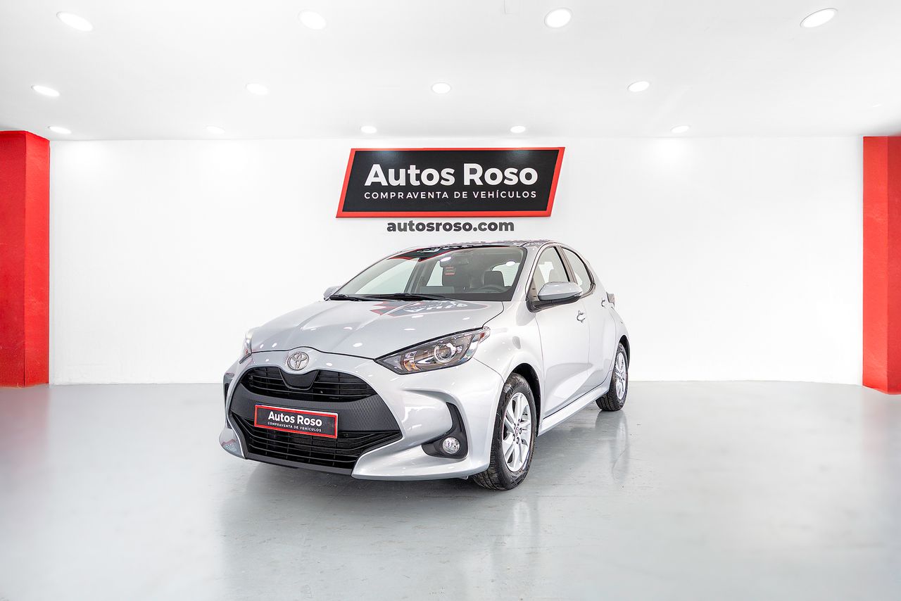 toyota yaris 2024 /
