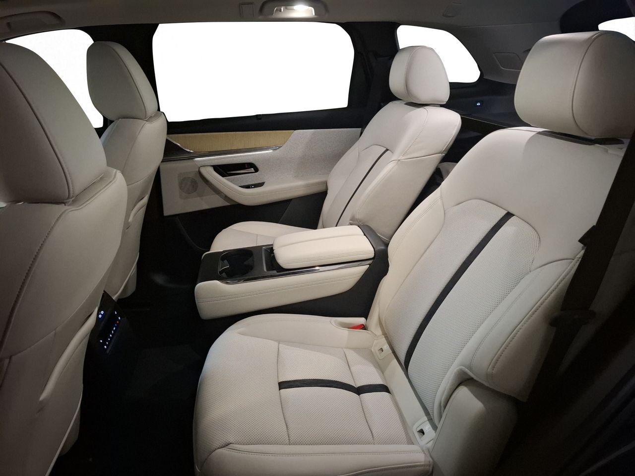 Mazda CX-80 3.3 E-SKYACTIV D254 MHEV TAKUMI PLUS AWD 5P 7 Pl - foto 28