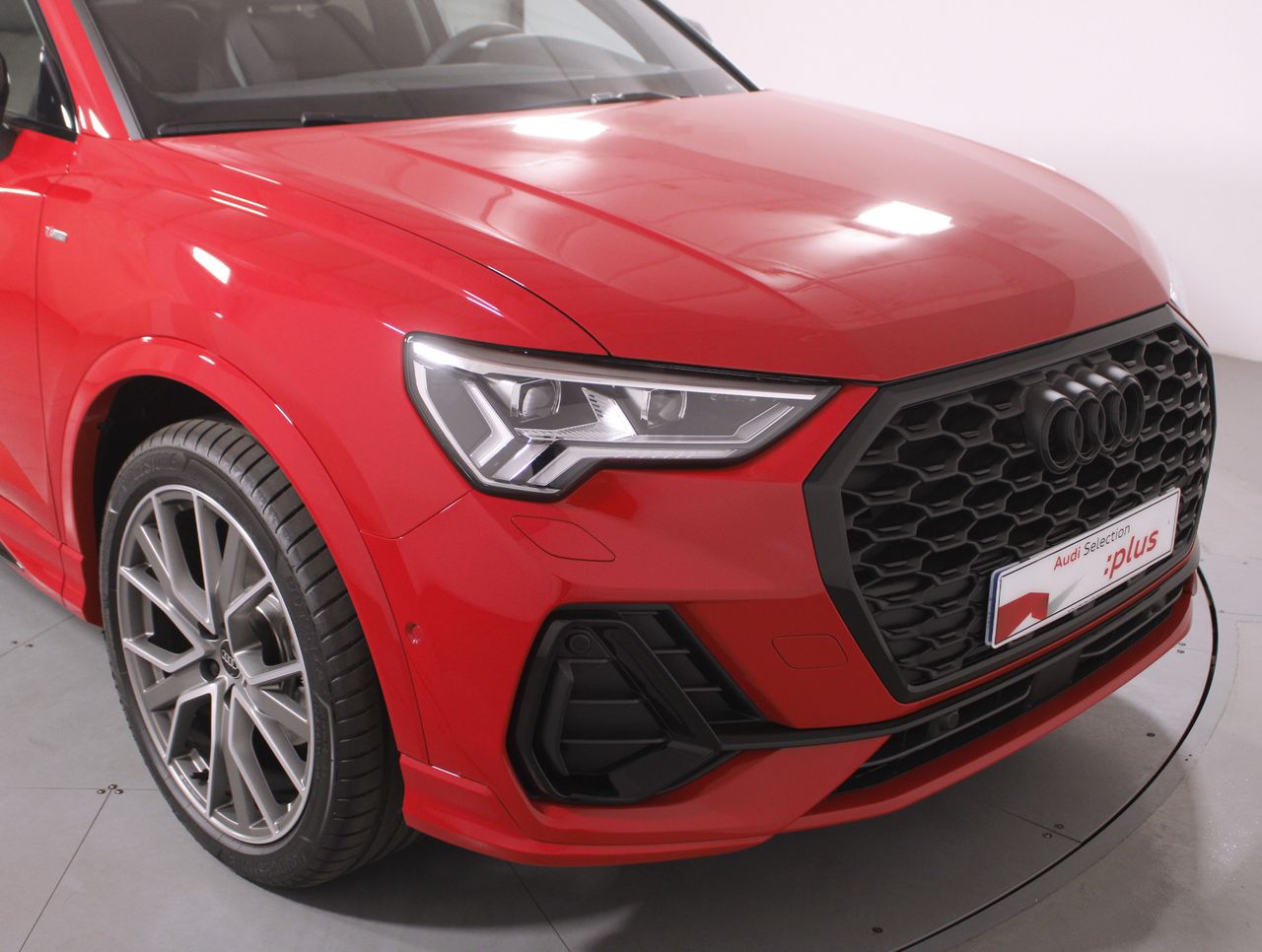 Audi Q3 35 TDI S TRONIC BLACK LINE - foto 16