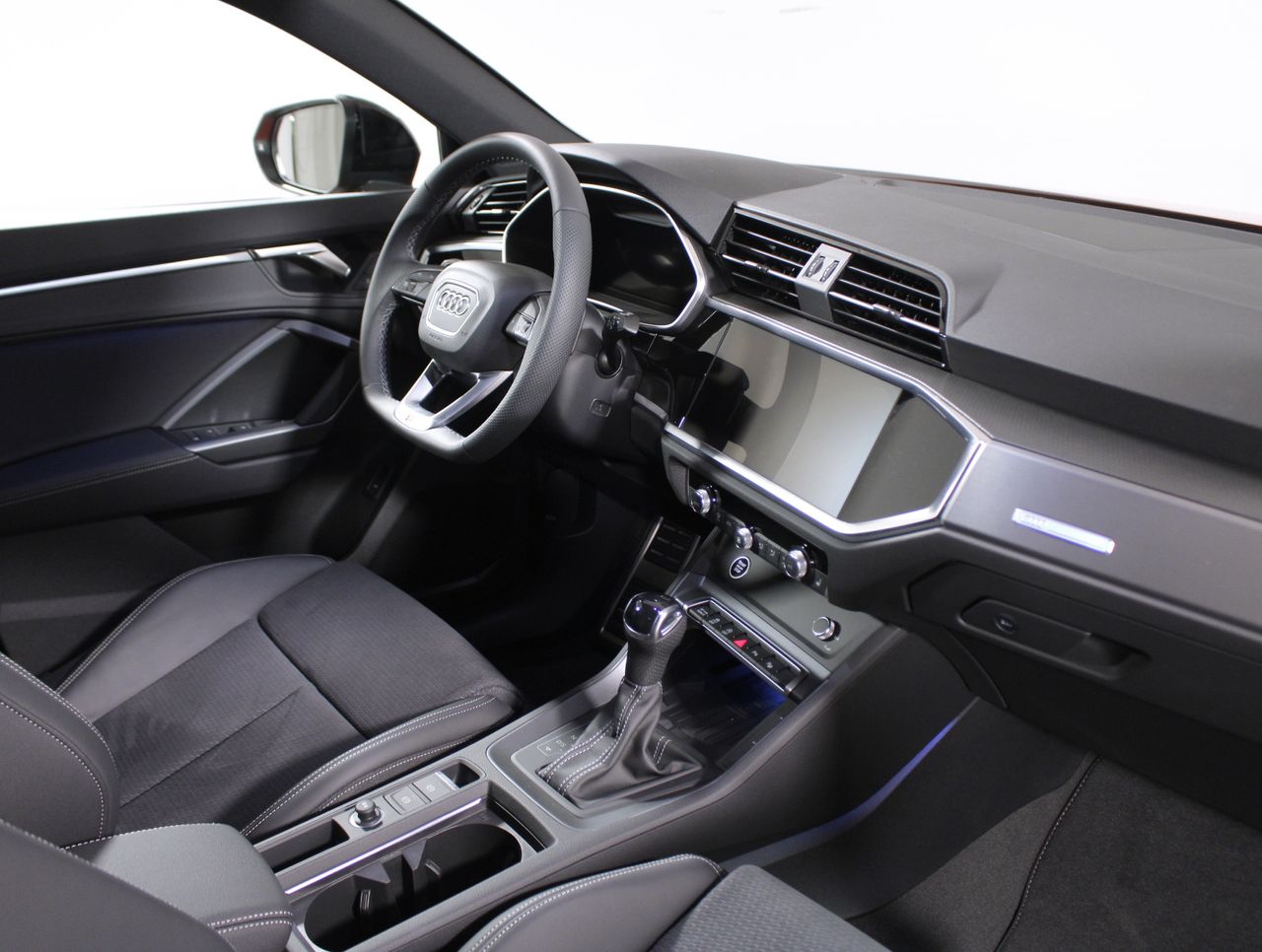 Audi Q3 35 TDI S TRONIC BLACK LINE - foto 15