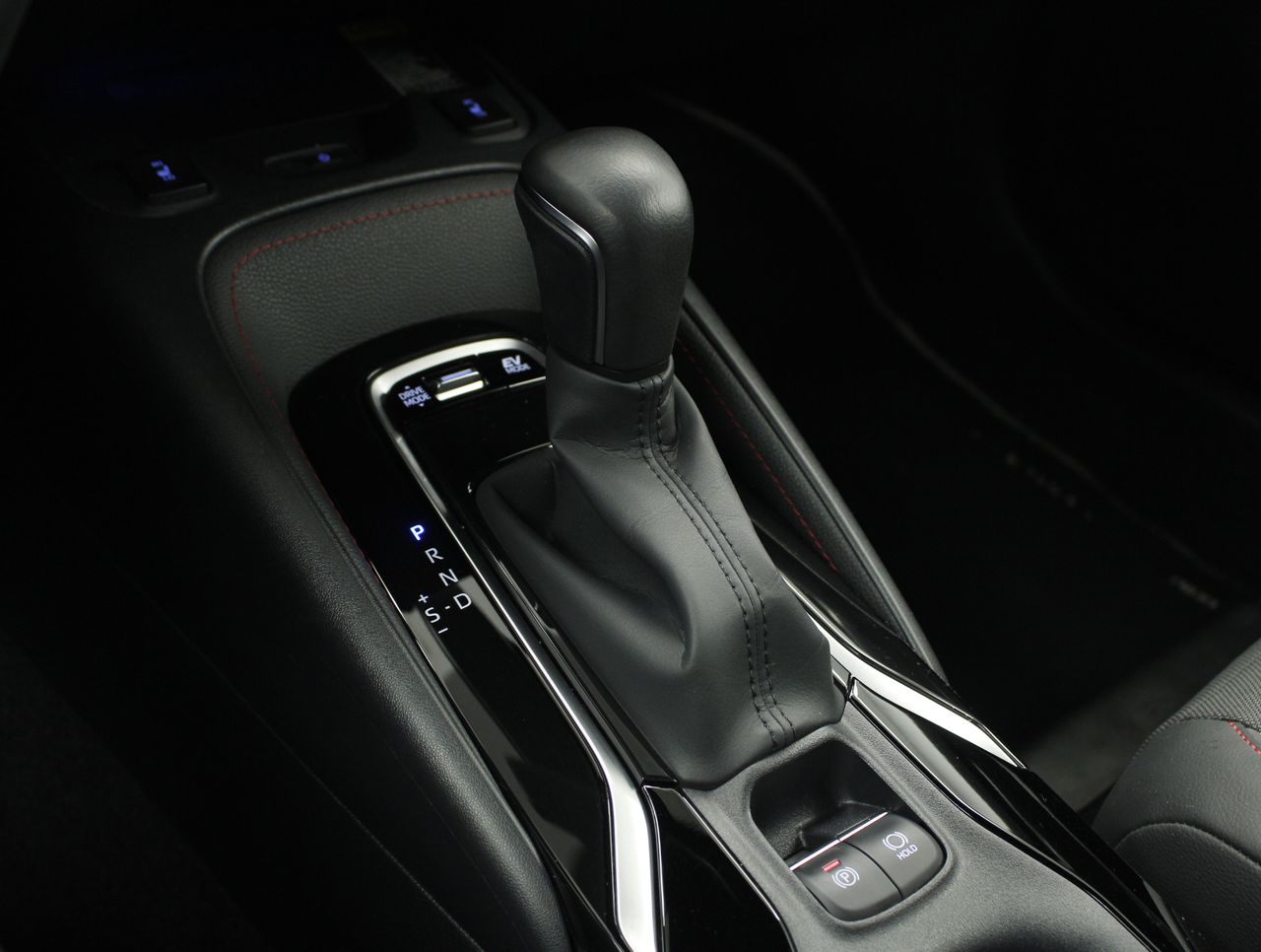 Toyota Corolla fam. 2.0 HYBRID ADVANCE E-CVT 5P - foto 10