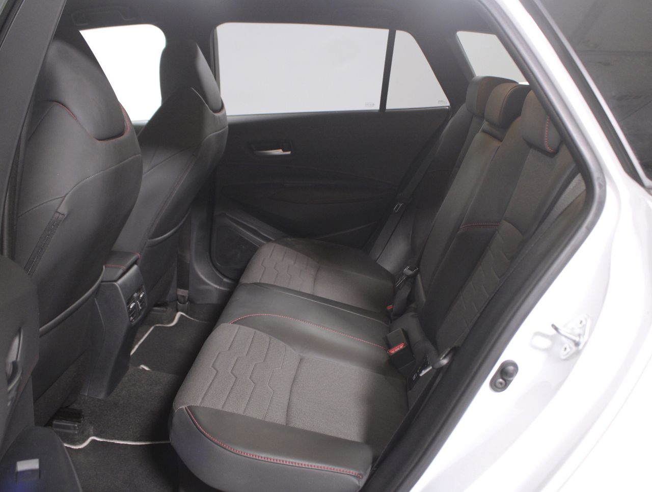 Toyota Corolla fam. 2.0 HYBRID ADVANCE E-CVT 5P - foto 26