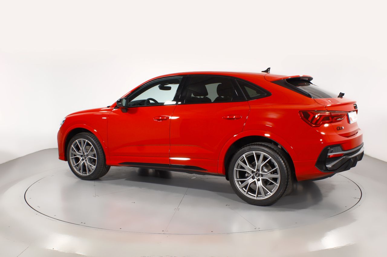 Audi Q3 35 TDI S TRONIC BLACK LINE - foto 18