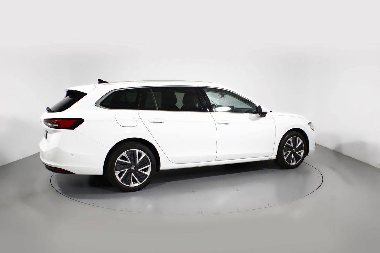 Skoda Superb COMBI SUPERB COMBI SELECTION 1,5 TSI M-HEV 110  - foto 24