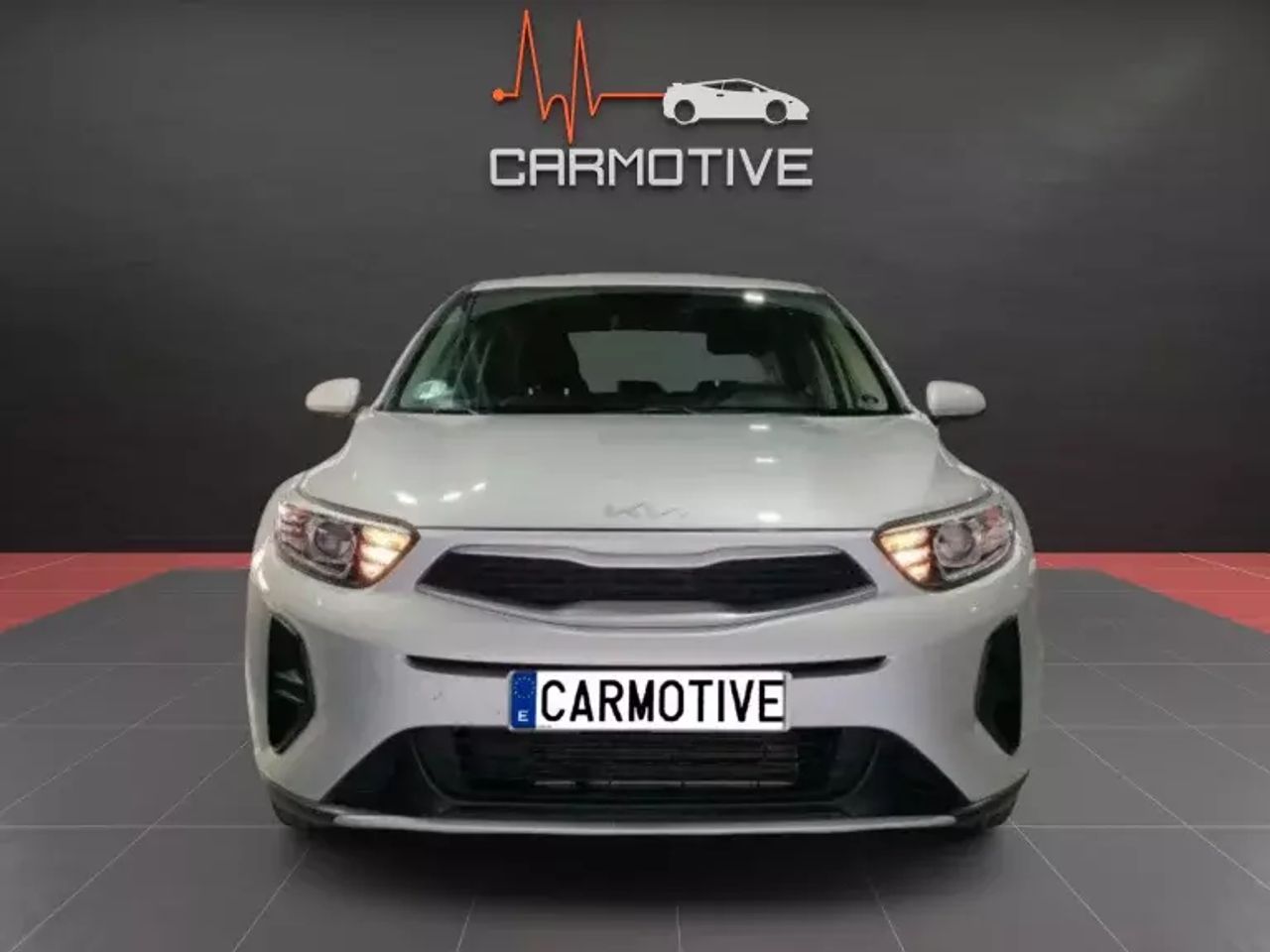 kia stonic 2023 / foto grande (2)