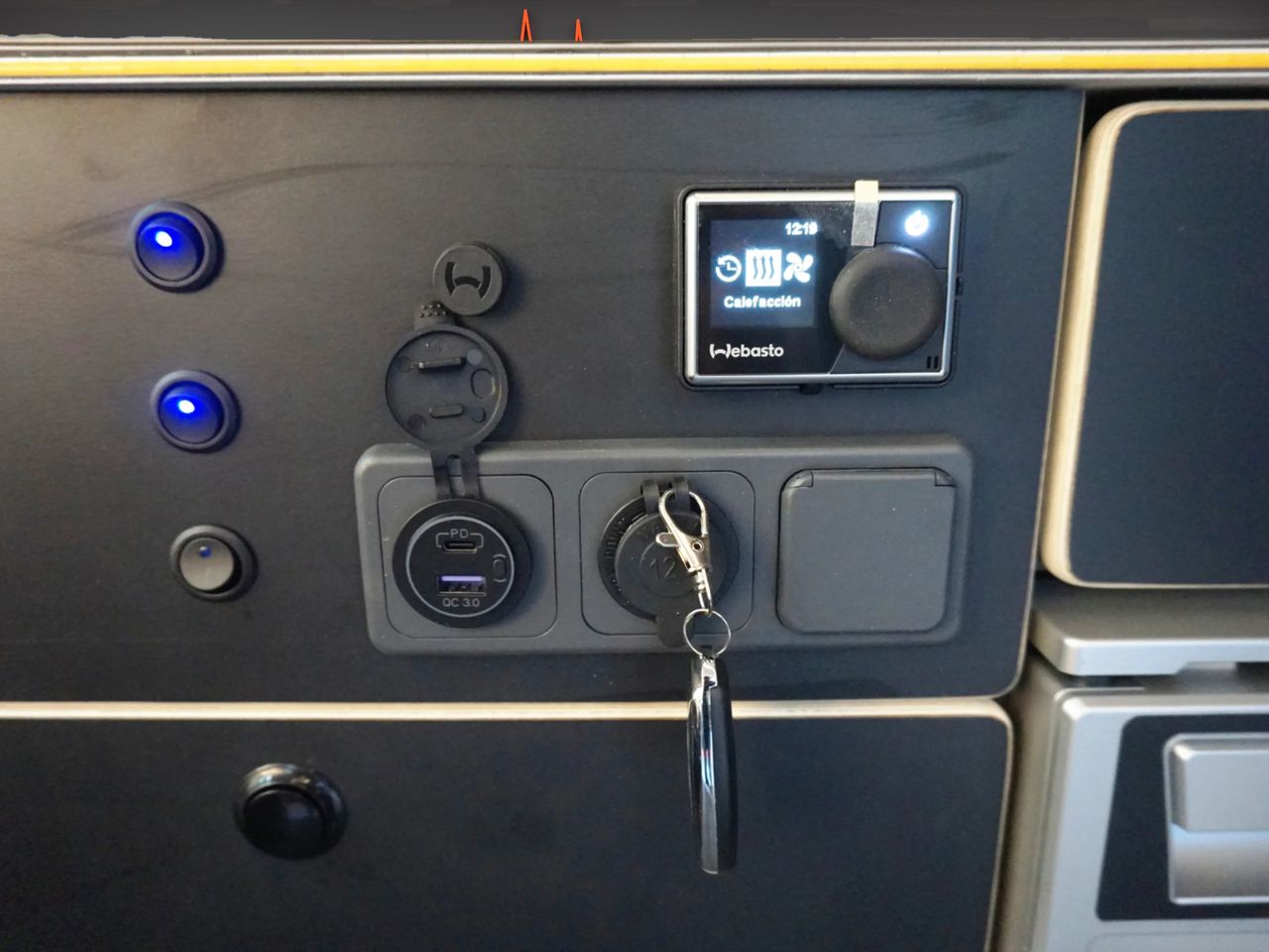 Mercedes Vito CAMPER - foto 26