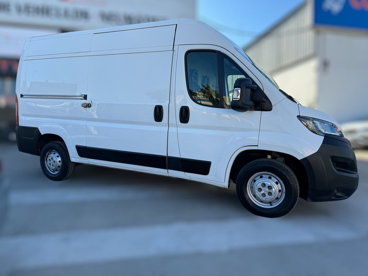 Peugeot Boxer BOXER 2.2 HDI 140CV L2H2  - Foto 2