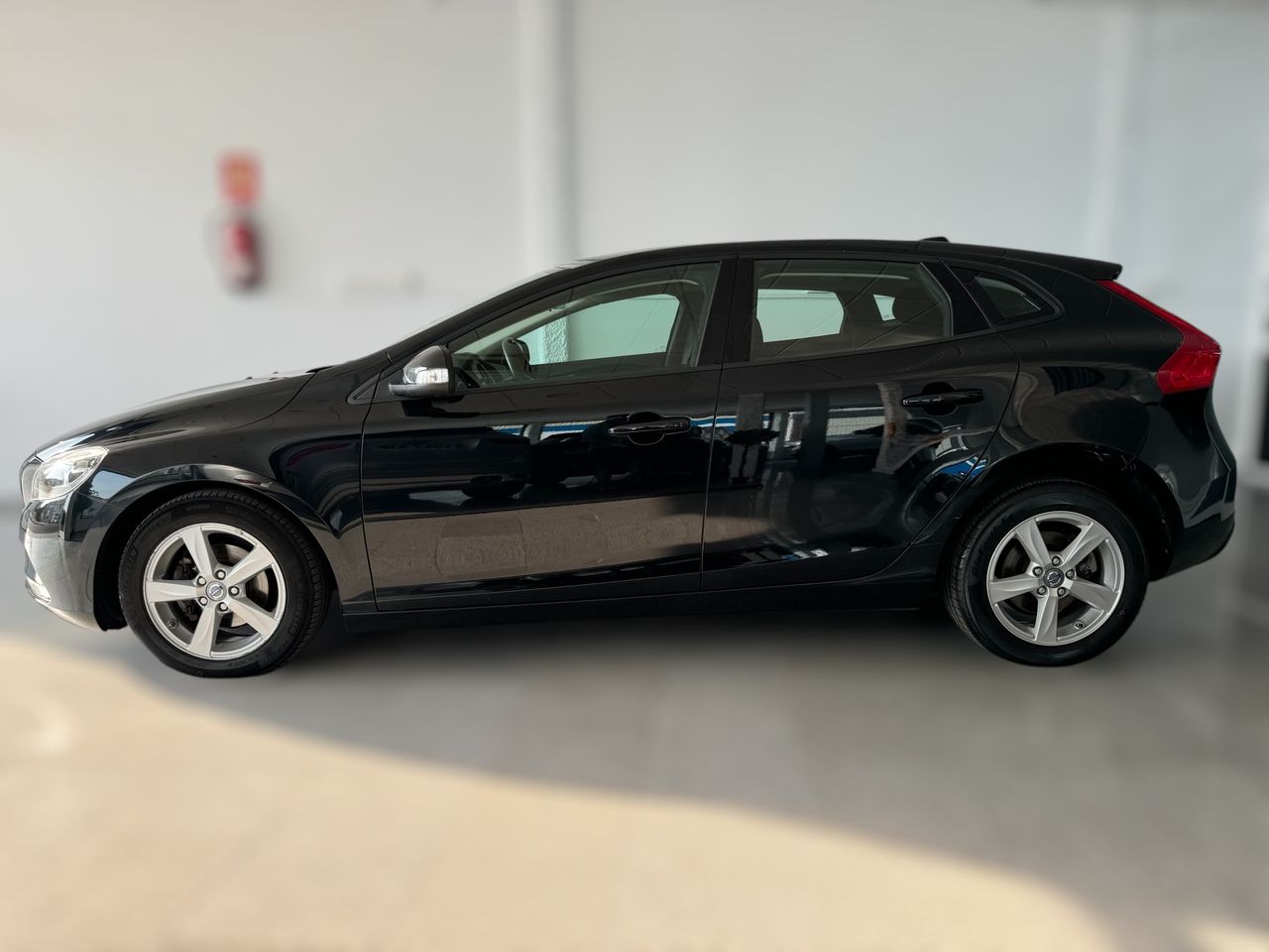 Volvo V40 D2 MOMENTUM 116CV  - Foto 2