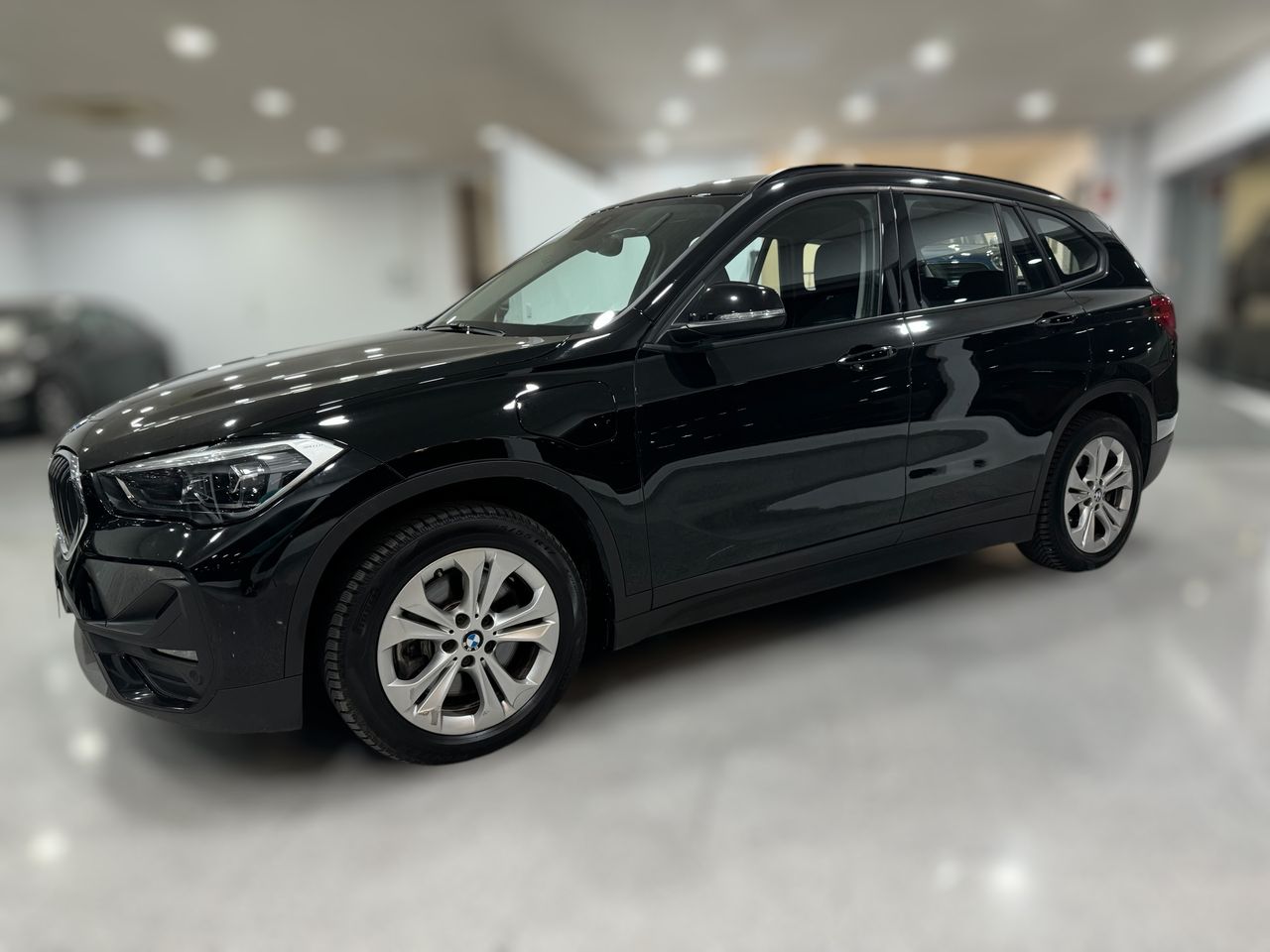 BMW X1 X1 25E SPORT HIBRIDO ENCHUFABLE  - Foto 2