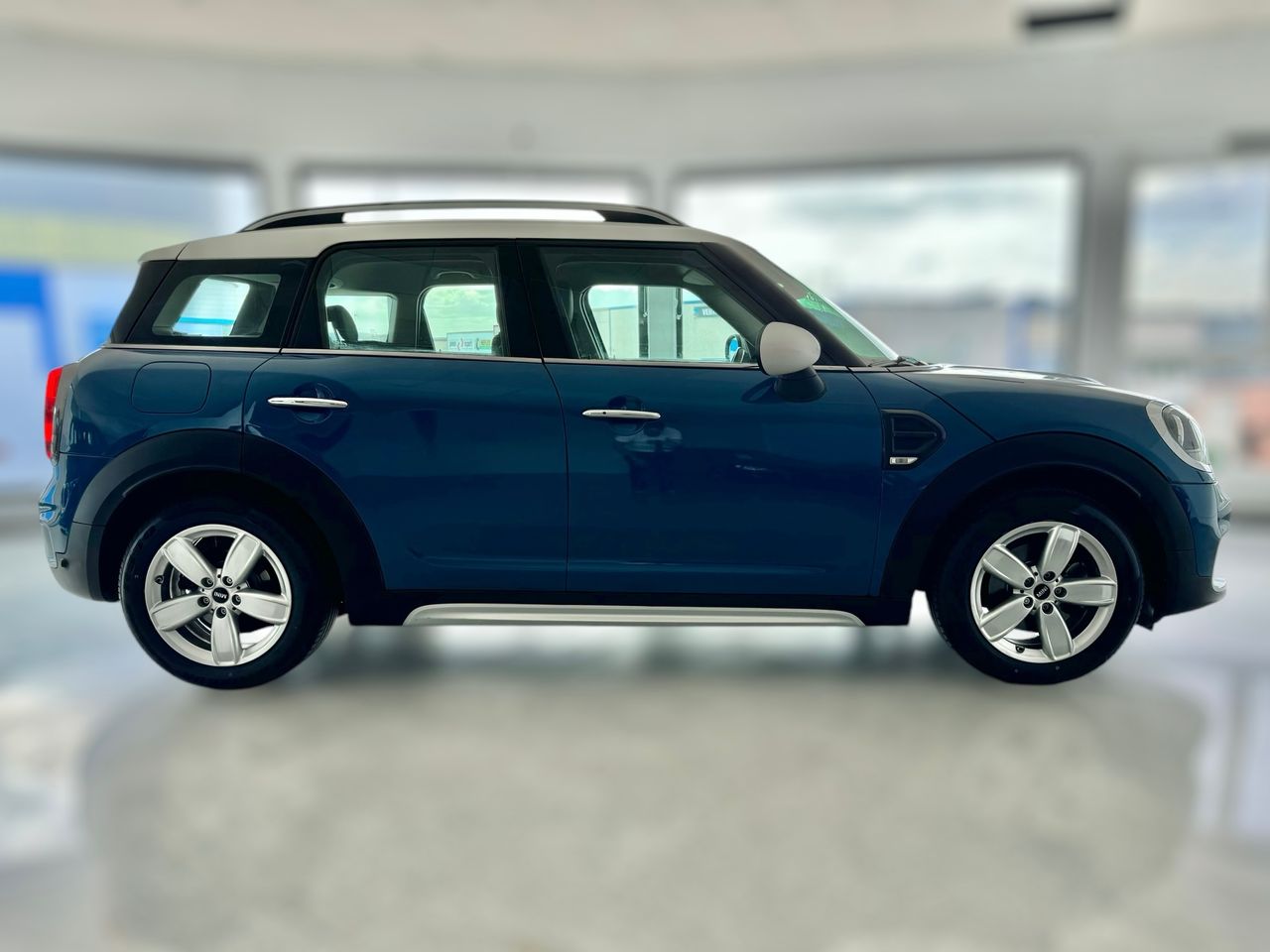 MINI Countryman COUNTRYMAN COOPER 136CV AUT.  - Foto 2