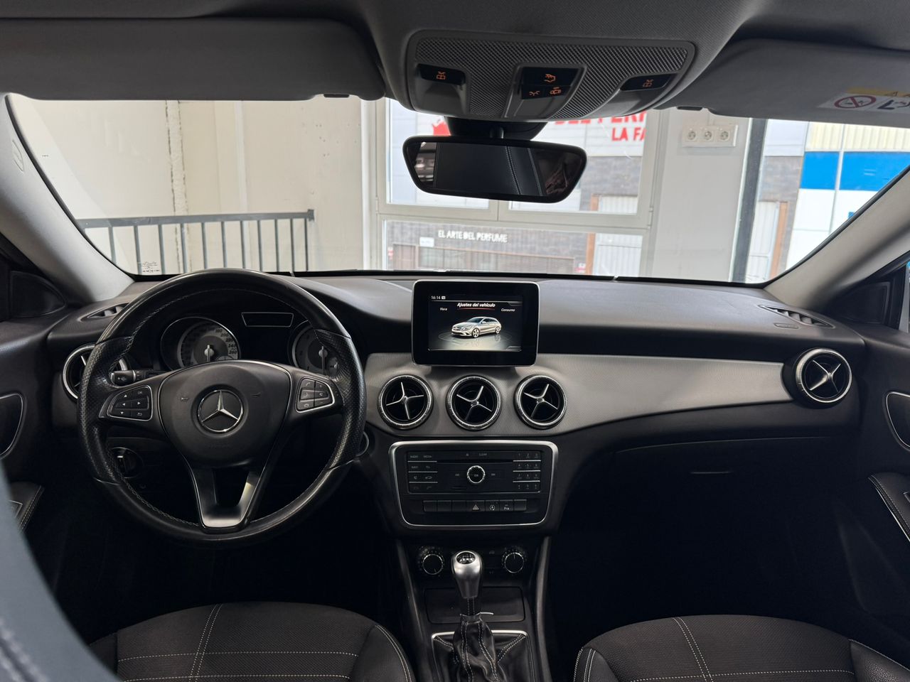 Mercedes Clase CLA CLA 200D SPORT  - Foto 2