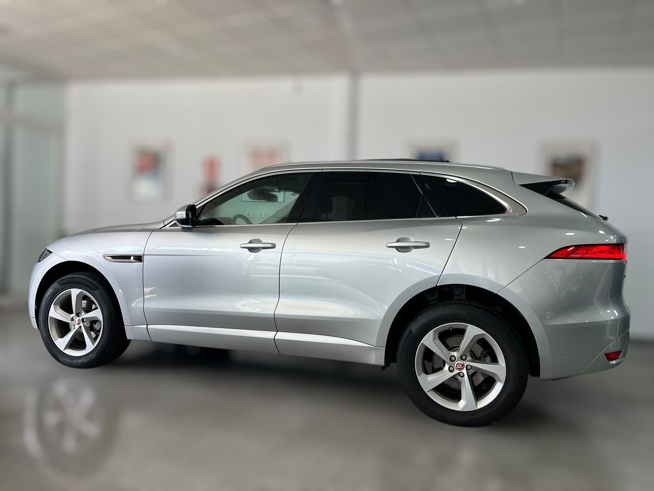Jaguar F-Pace R SPORT DIESEL 180CV 4X4  - Foto 2