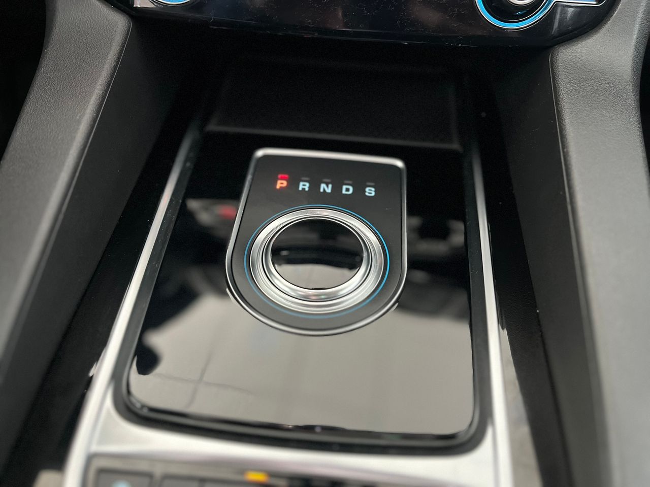 Jaguar F-Pace R SPORT DIESEL 180CV 4X4  - Foto 2