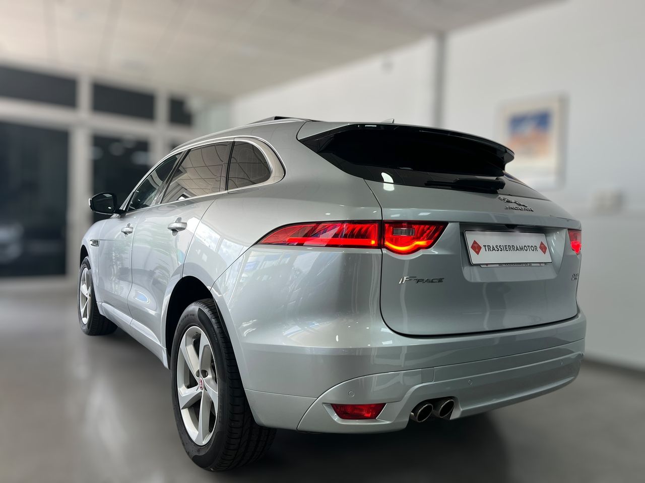Jaguar F-Pace R SPORT DIESEL 180CV 4X4  - Foto 2