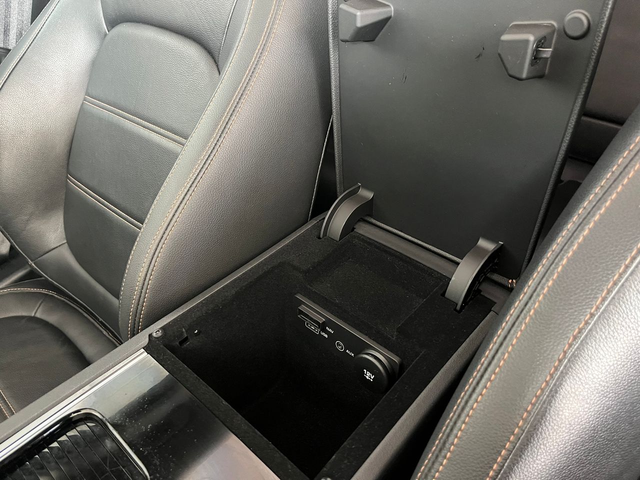 Jaguar F-Pace R SPORT DIESEL 180CV 4X4  - Foto 2