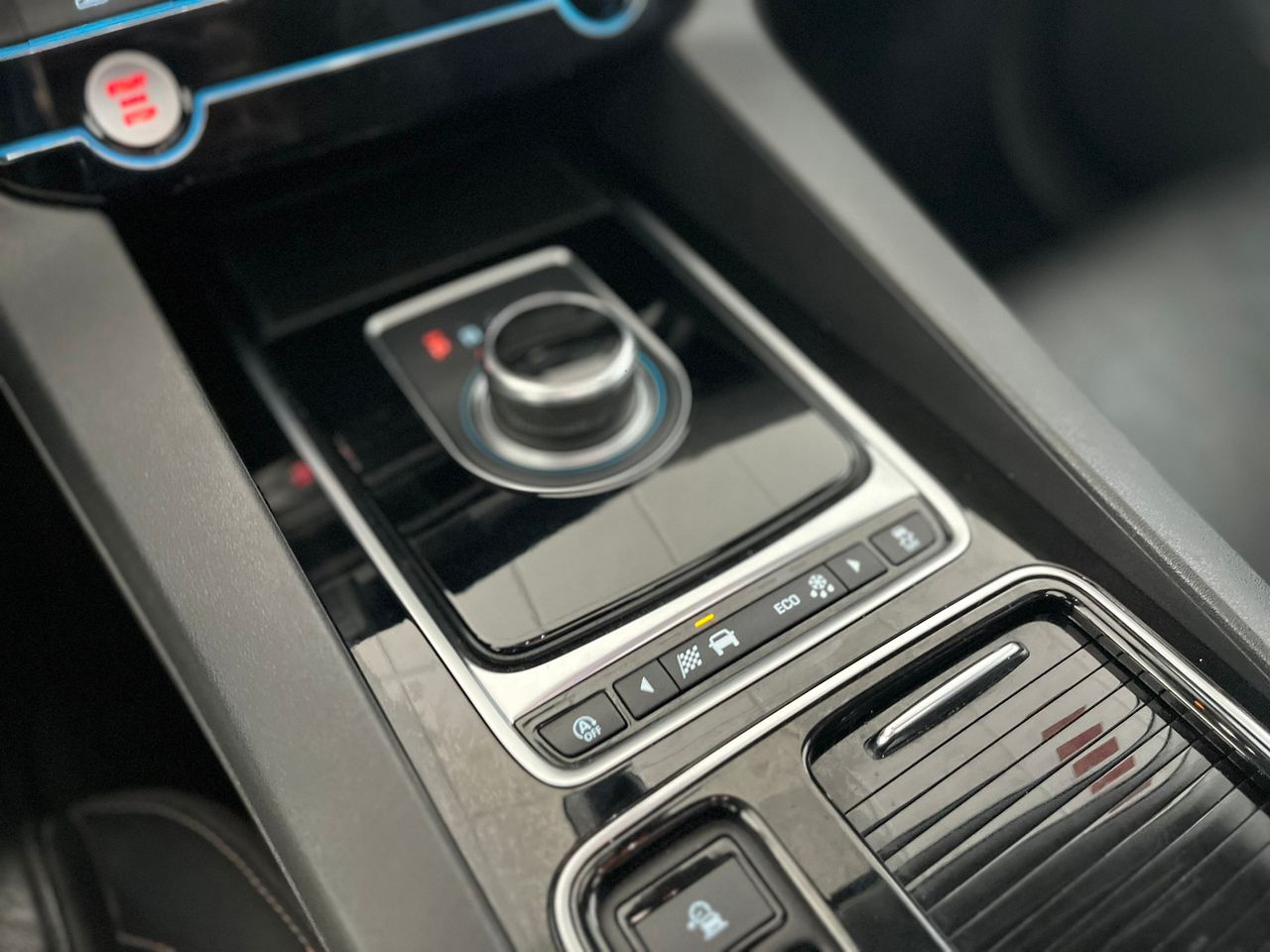 Jaguar F-Pace R SPORT DIESEL 180CV 4X4  - Foto 2