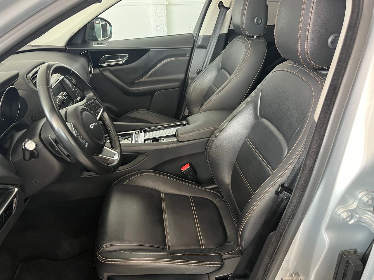 Jaguar F-Pace R SPORT DIESEL 180CV 4X4  - Foto 2